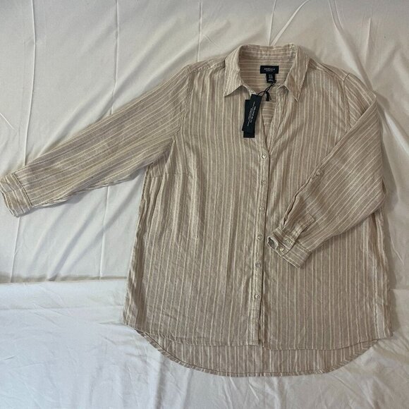 Jones & Co. Tops - Jones & CO. Women's dress shirt with long sleeves size 1X. Made in Indonesia.
